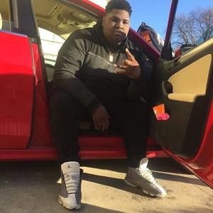 Meet your Posher, Luis